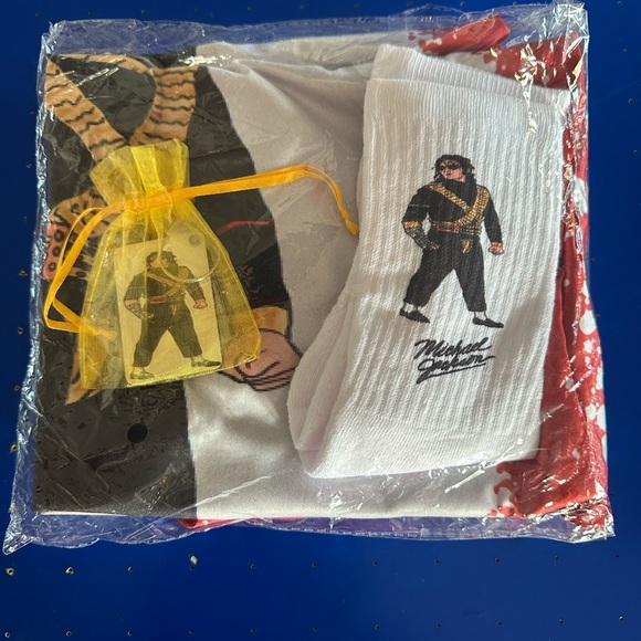 Michael Jackson shirt - Picture 10 of 15